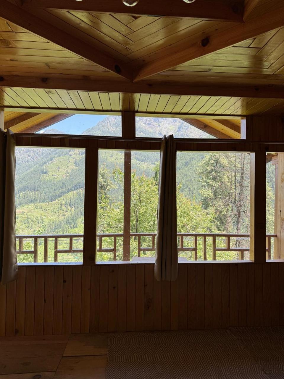 Avasaa Cafe And Homestay Jibhi